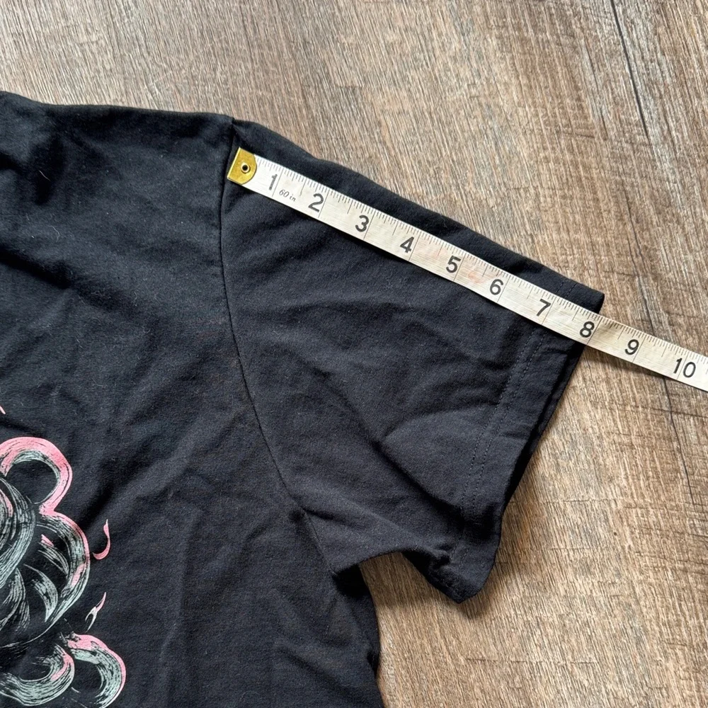 Black Short Sleeve Tee with Pink Bubblegum Medusa Graphic - Picture 6 of 7